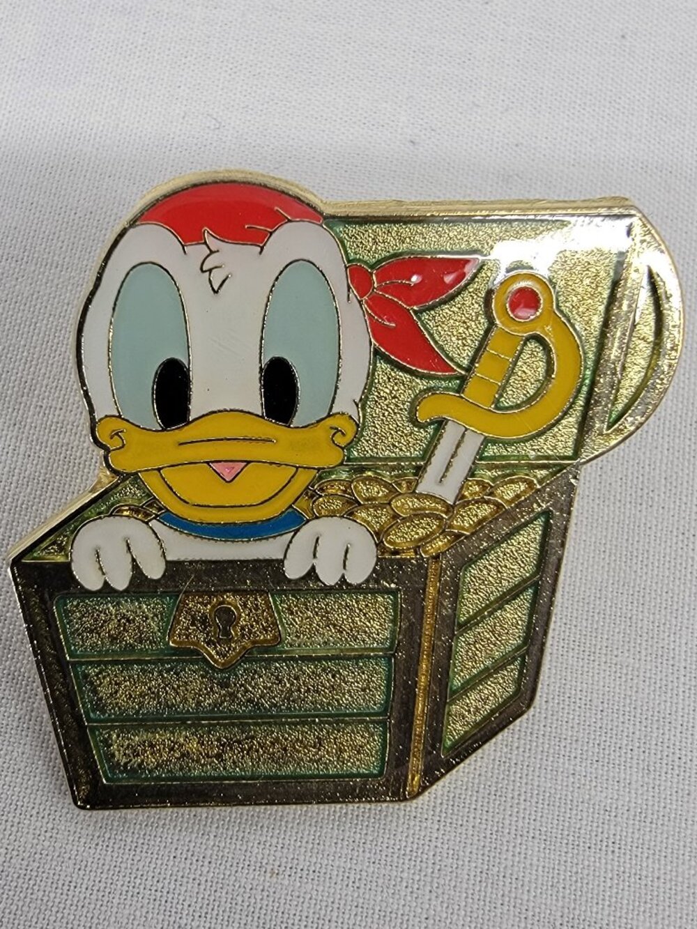 DISNEY Pin Trading ~ Tokyo Disney Sea ~ Donald Duck Pirate Chest ~ Game Prize